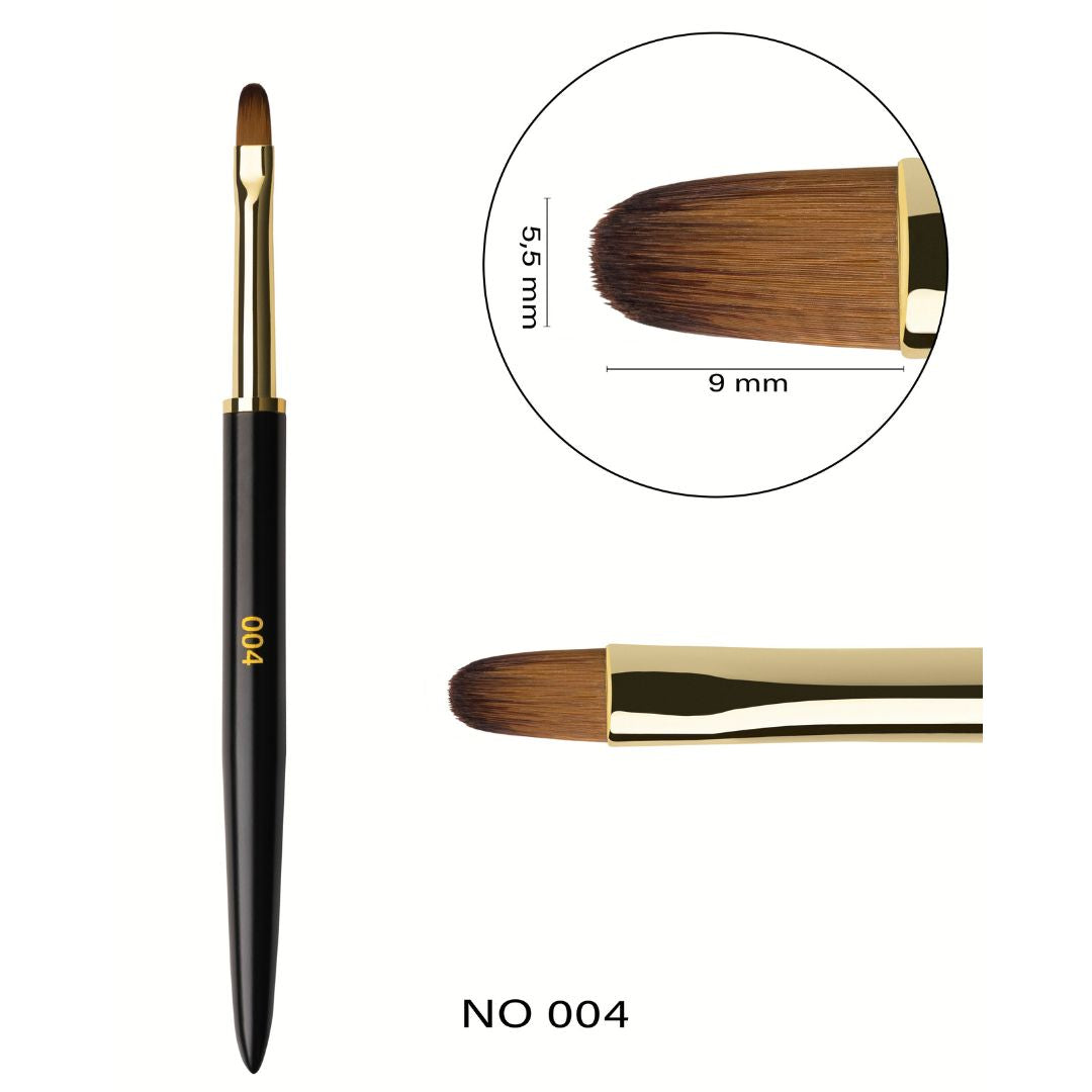 Oval-Shaped Nail Art Brush for nøyaktig påføring av modelleringsmaterialer og geleer på negleplaten.