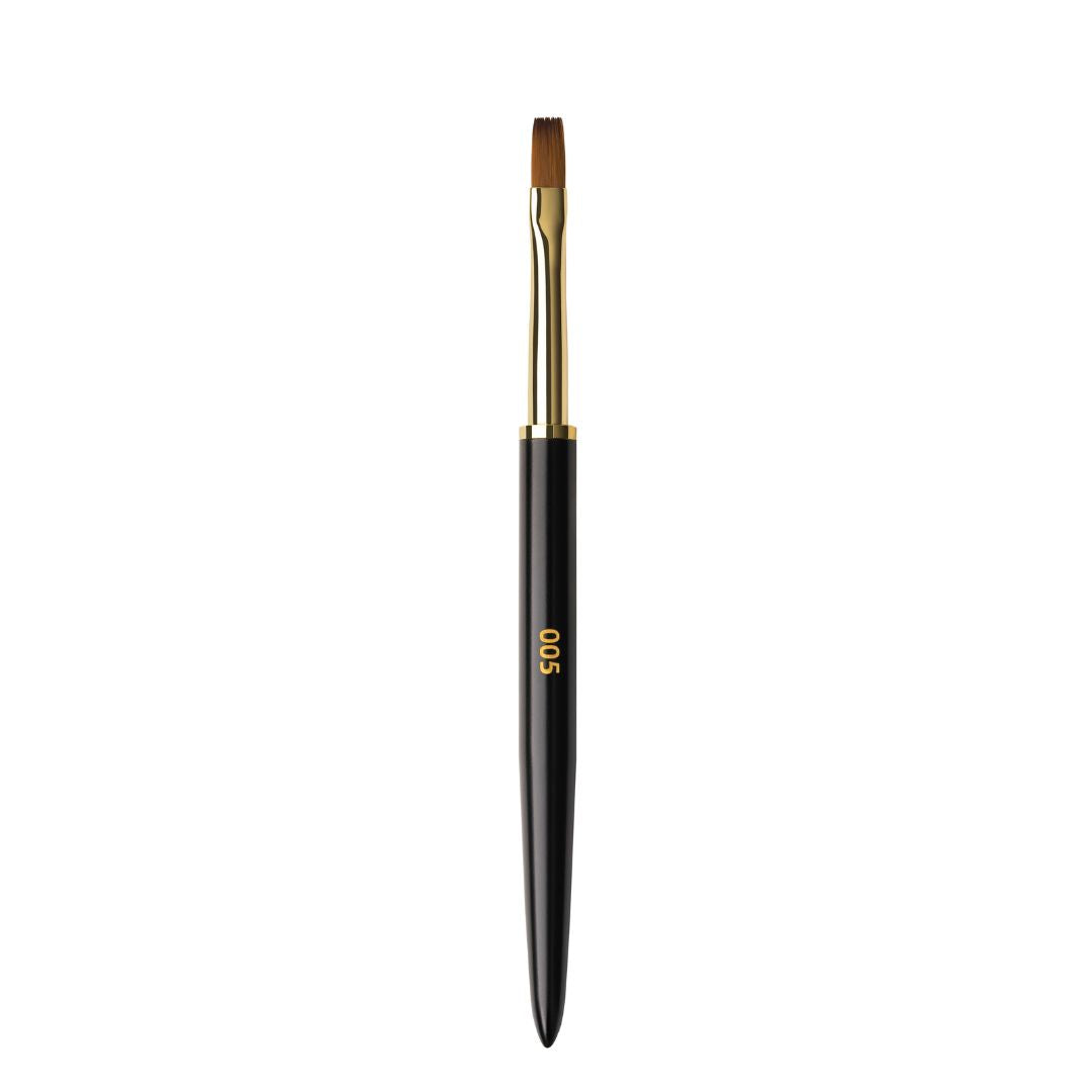 Profesjonell presisjon med F.O.X Square-Shaped Brush, takket være dens tette og elastiske syntetiske fibre.