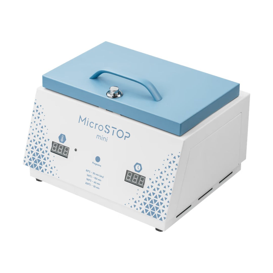 MicroSTOP MINI varmluftsterilisator, hvit med lyseblått lokk, håndtak og digitalt display foran