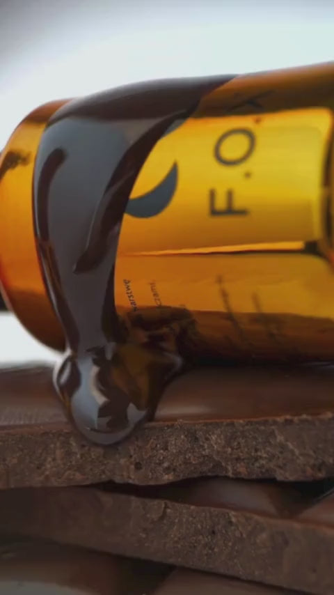 F.O.X Mocha Mousse – se alle 10 høypigmenterte gelélakker i nude og sjokolade toner, med kremet konsistens, jevn påføring og elegant glans.